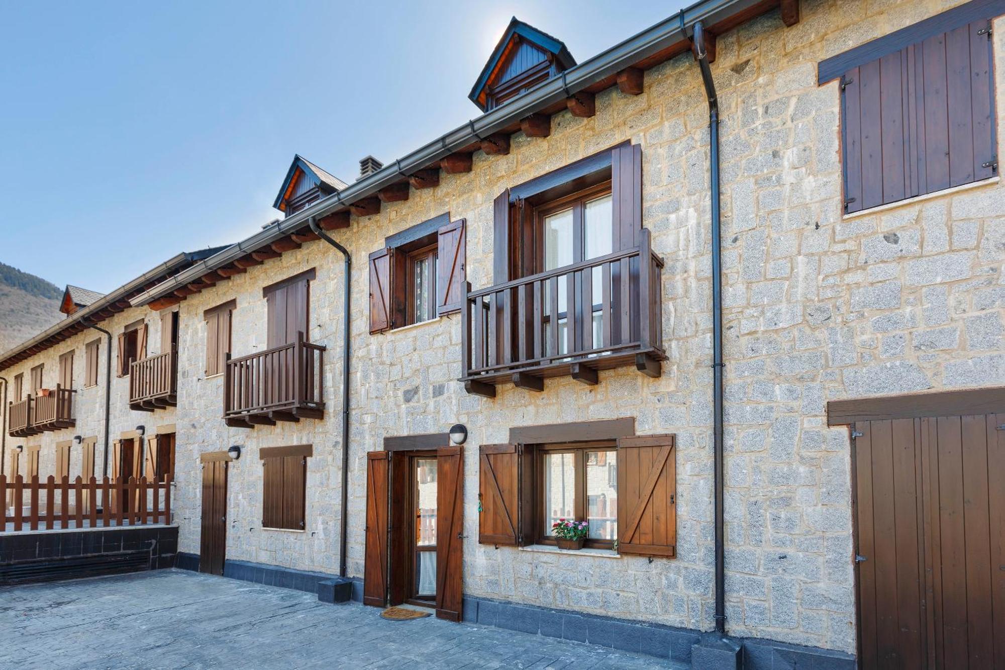 Torres De Vallibierna Benasque Exterior foto